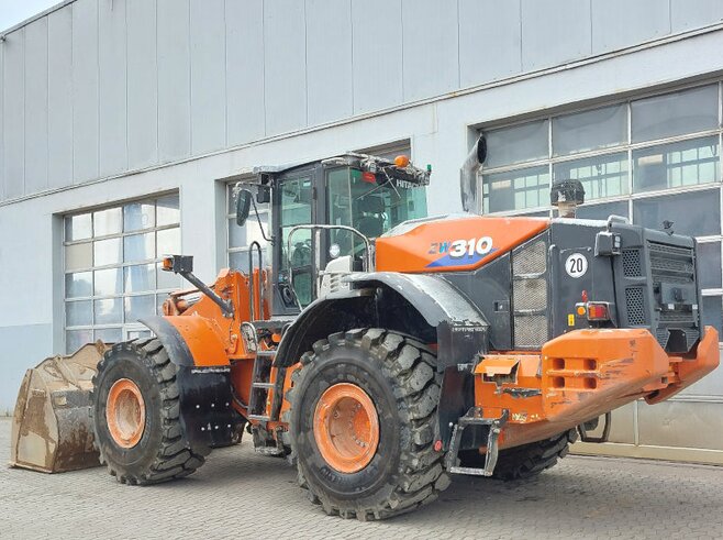 Hitachi ZW310-6