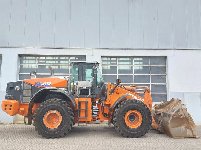 Hitachi ZW310-6