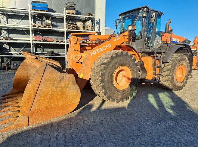 Hitachi ZW310-6