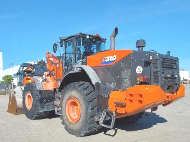 Hitachi ZW310-6
