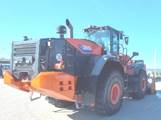 Hitachi ZW310-6