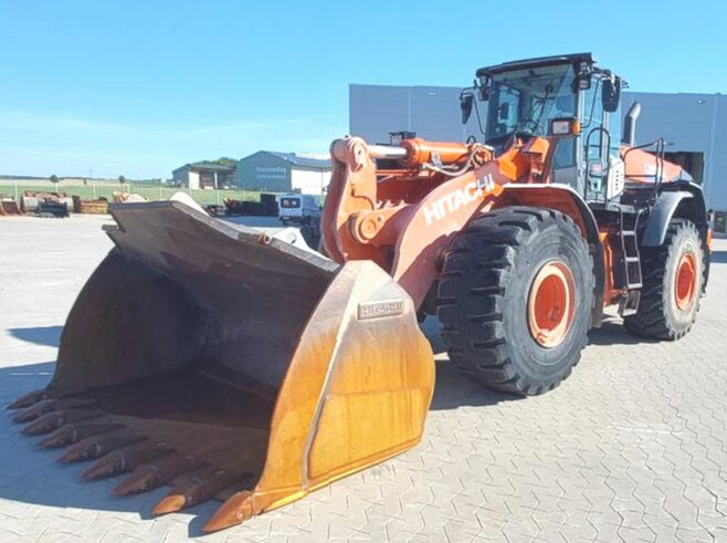 Hitachi ZW310-6