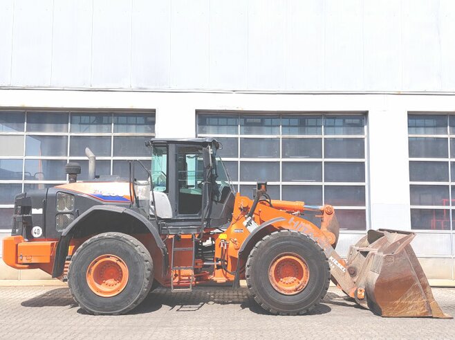 Hitachi ZW250-6