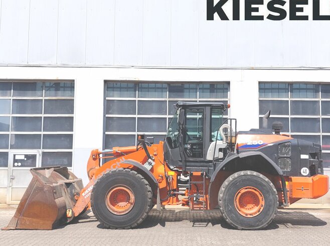 Hitachi ZW250-6