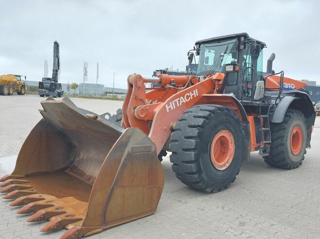 Hitachi ZW310-6