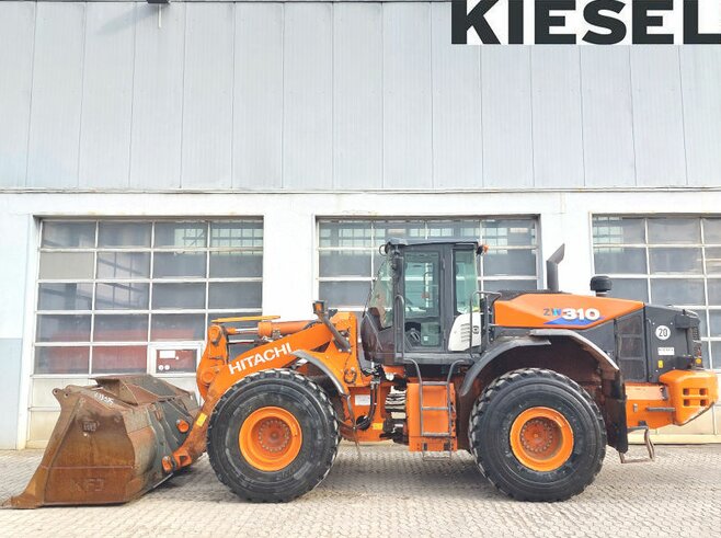 Hitachi ZW310-6