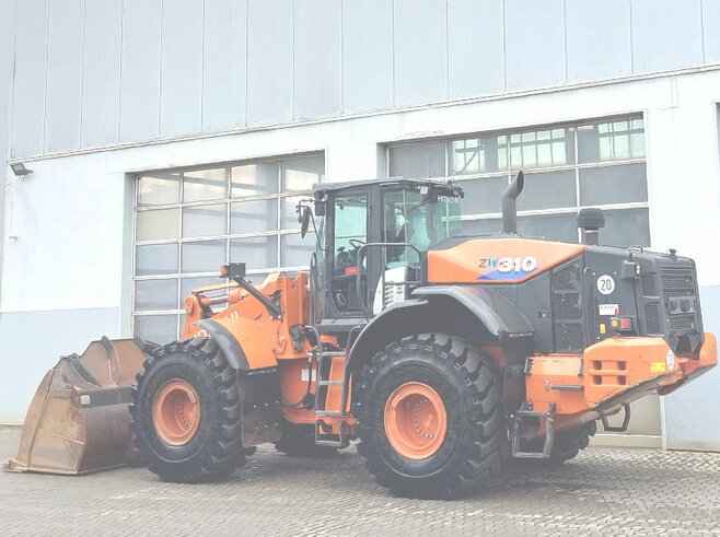 Hitachi ZW310-6