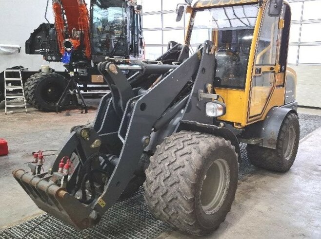 Eurotrac W13
