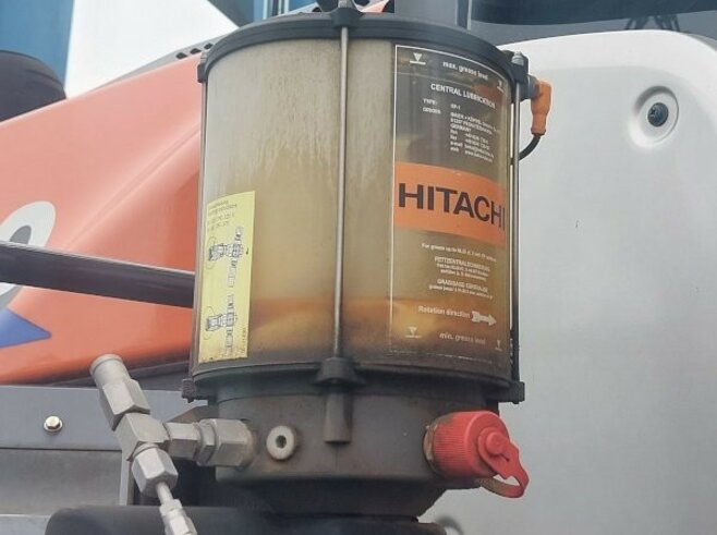 Hitachi ZW310-6