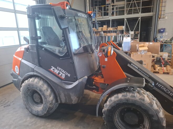 Hitachi ZW75-6