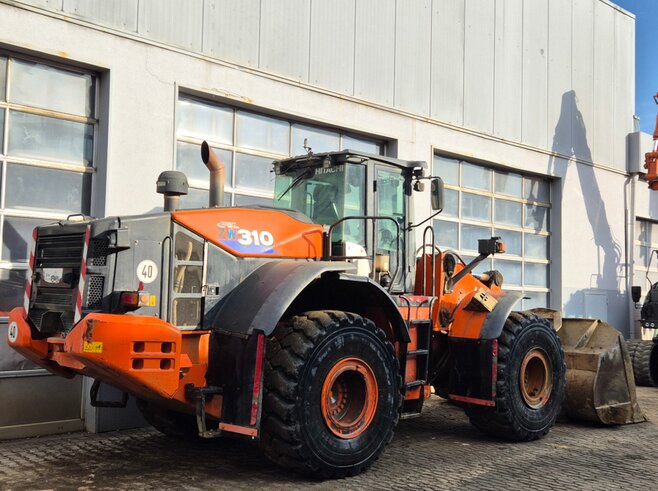 Hitachi ZW310-6