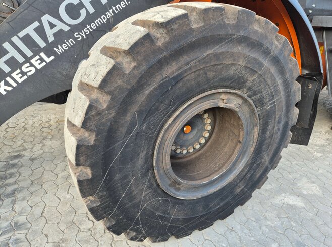 Hitachi ZW220-7 High Lift