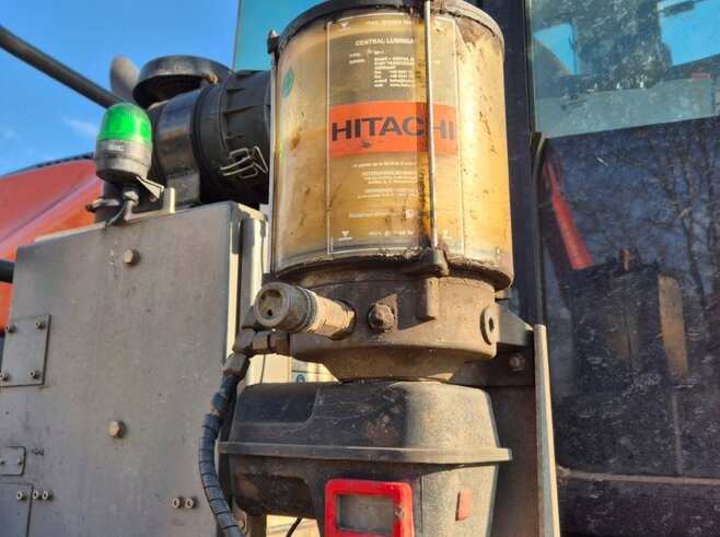 Hitachi ZW310-6