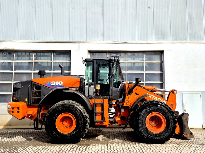 Hitachi ZW310-6