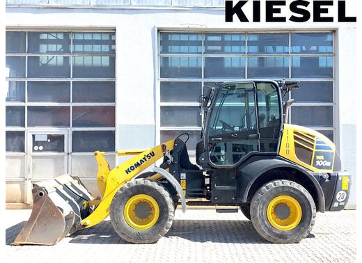 Komatsu WA100M-7