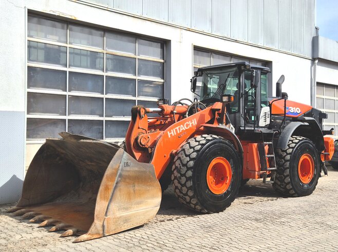 Hitachi ZW310-6