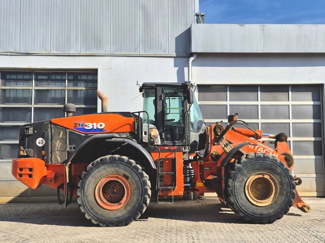 Hitachi ZW310-6