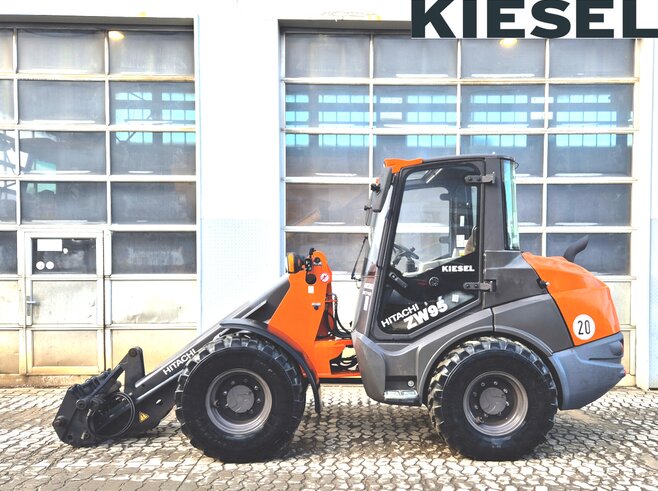 Hitachi ZW95-6 High Lift