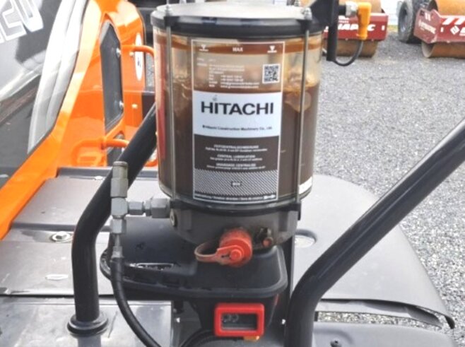 Hitachi ZW220-7