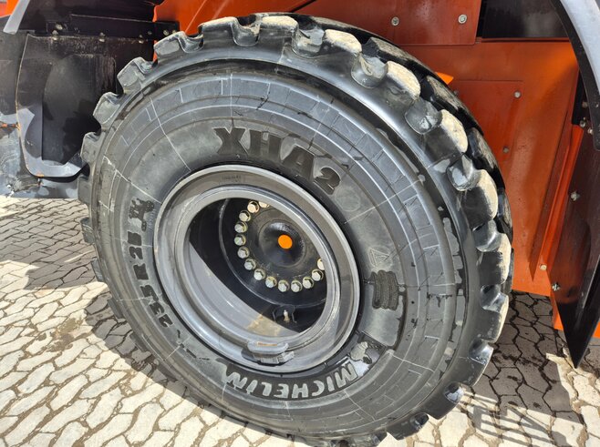 Hitachi ZW250-7 High Lift