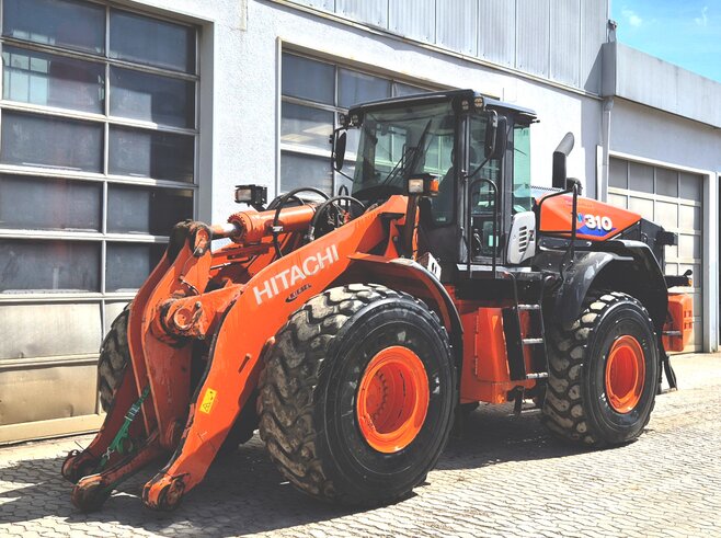 Hitachi ZW310-6