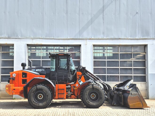 Hitachi ZW180-7 PL