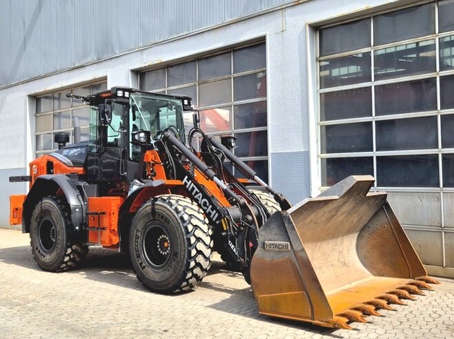 Hitachi ZW180-7 PL