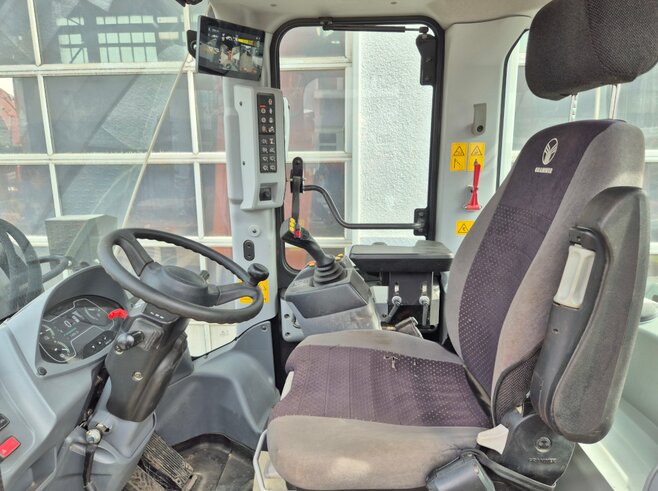 Hitachi ZW180-7 PL