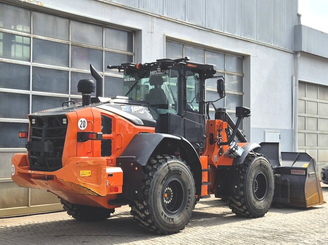 Hitachi ZW180-7 PL
