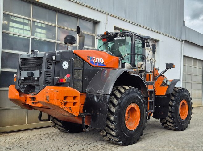 Hitachi ZW310-6