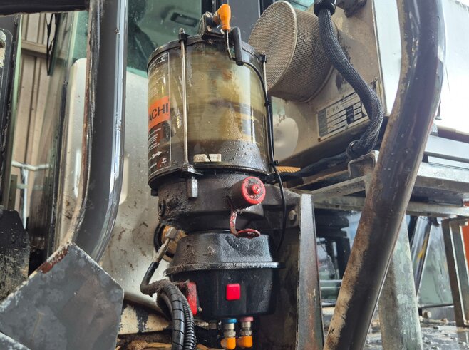 Hitachi ZW310-6