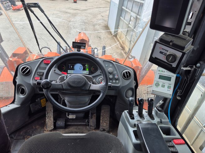Hitachi ZW310-6