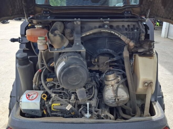 Hitachi ZW75-6