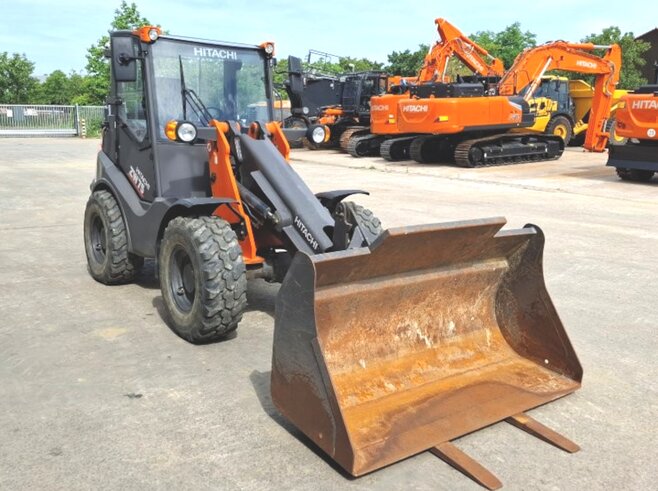 Hitachi ZW75-6