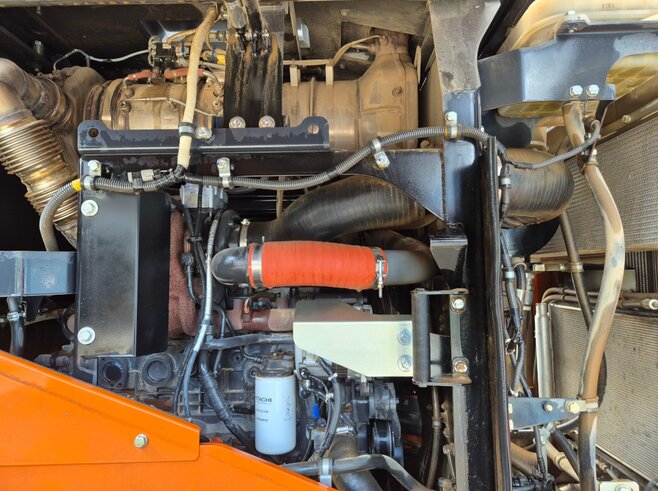 Hitachi ZW220-7