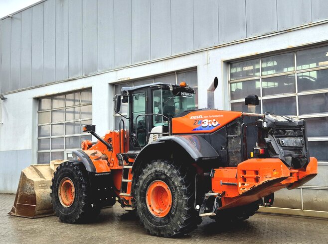 Hitachi ZW310-6
