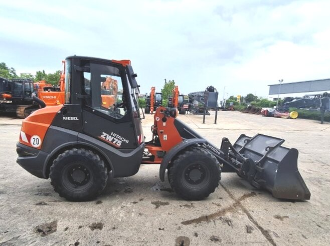 Hitachi ZW75-6