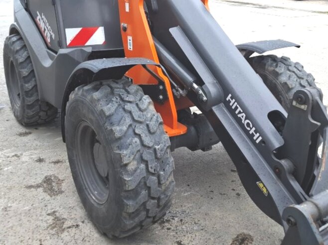 Hitachi ZW75-6