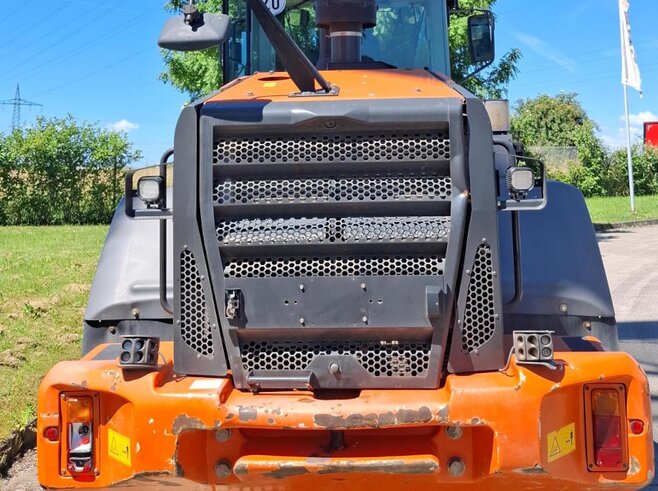 Hitachi ZW180-5