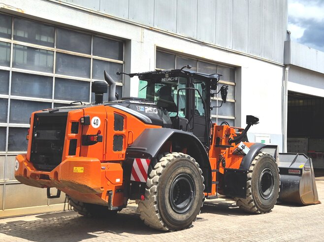 Hitachi ZW250-7