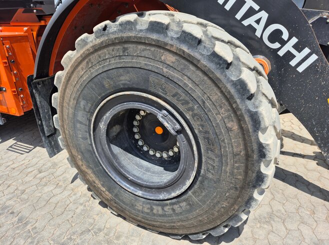 Hitachi ZW250-7
