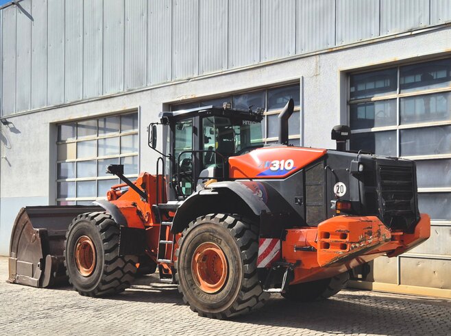 Hitachi ZW310-6