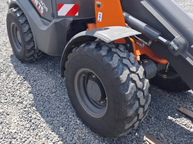 Hitachi ZW75-6