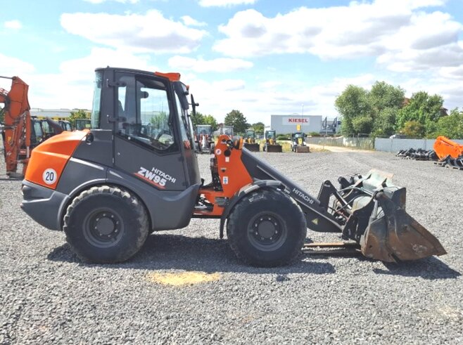 Hitachi ZW95-6