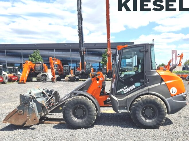 Hitachi ZW95-6