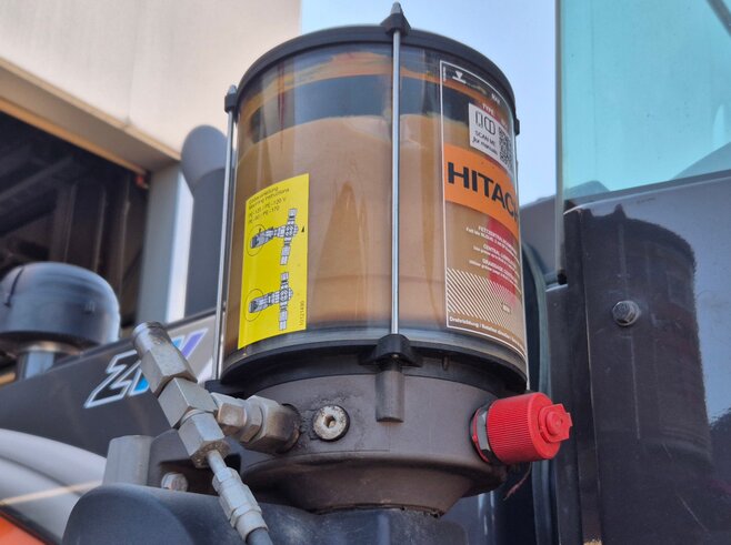Hitachi ZW160-7