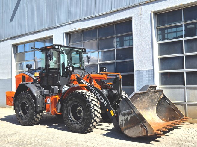 Hitachi ZW160-7