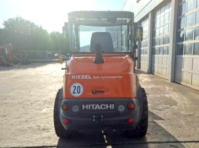 Hitachi ZW95-6