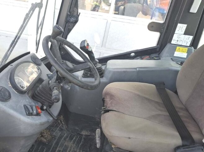 Hitachi ZW75-6
