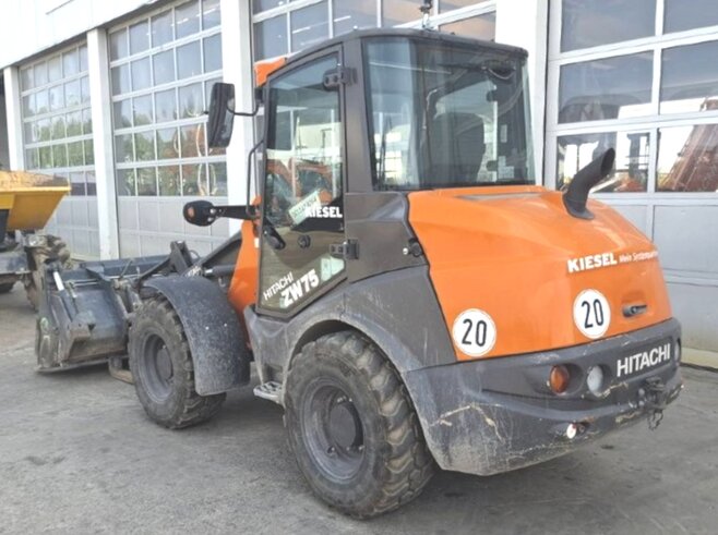 Hitachi ZW75-6
